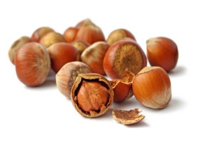 新鲜榛子的功效与作用 新鲜榛子的功效与作用及食用方法