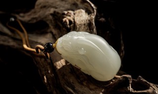 貔貅摆件旁边摆什么 貔貅旁边能放植物吗