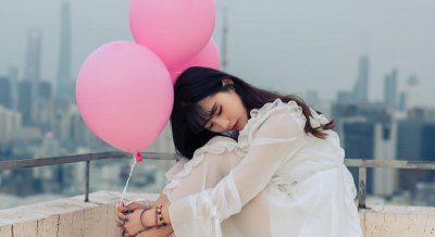 如何跟刚加微信的妹子聊天 加了女孩微信一开始怎么聊