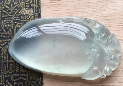 超高冰种翡翠是什么意思 超高冰种和冰种翡翠有何区别