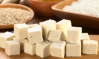 菠菜和豆腐干能一起吃吗 菠菜和豆腐干可以一起吃吗