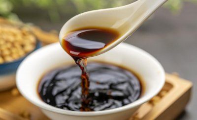 生抽和味极鲜的区别 同样是酱油选味极鲜还是生抽好