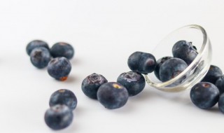 蓝莓和香蕉能不能一起吃 蓝莓和香蕉是否可以一起吃呢