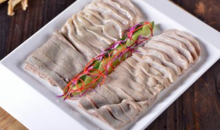 猪肚煲汤放什么药材好 猪肚煲汤放哪些药材好