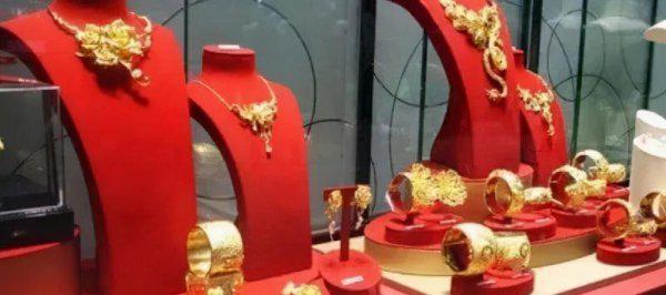 旧黄金是卖还是换划算