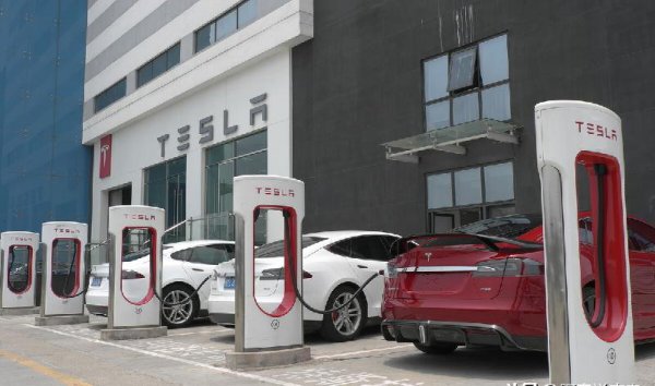 直流充电桩和交流充电桩的区别