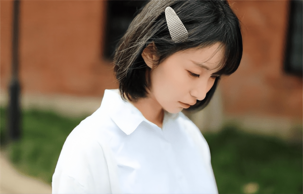 拜金女的表现与特征