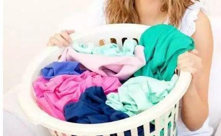 洗衣服卫生纸洗碎了粘在衣服上怎么处理