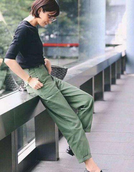 皮肤黑穿绿色好看吗