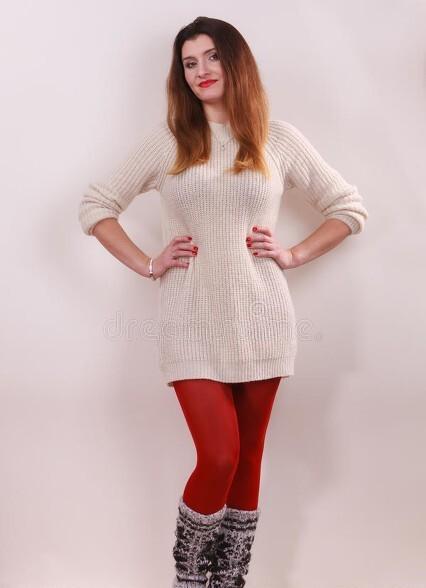 红色配什么颜色比较好看图片