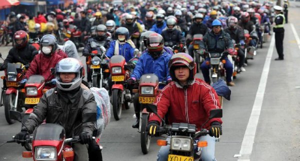 坐摩托车时女生下面有反应吗