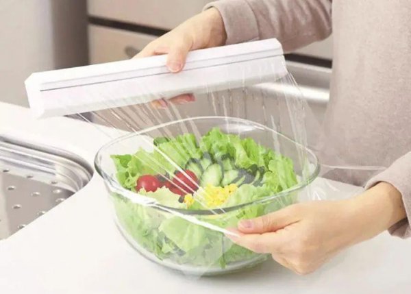 保鲜膜可以放微波炉里加热吗