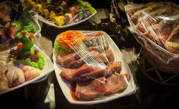 保鲜膜可以放微波炉里加热吗