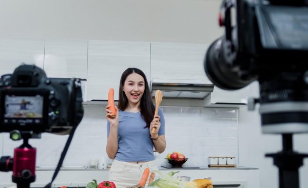 初三孩子考不上高中该咋办