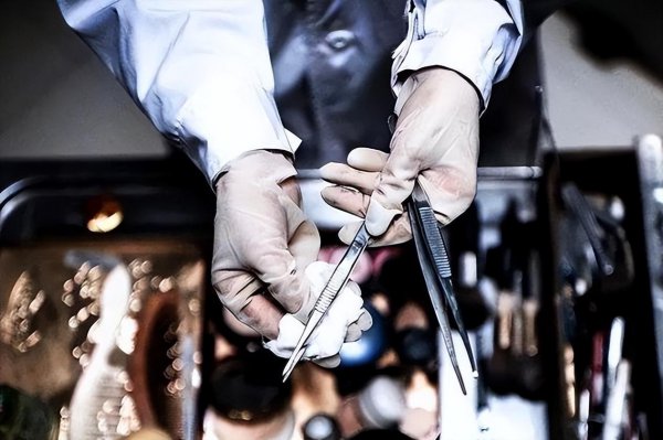 殡仪馆工作人员一个月多少钱