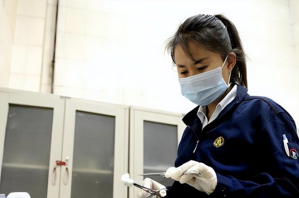 殡仪馆工作人员一个月多少钱