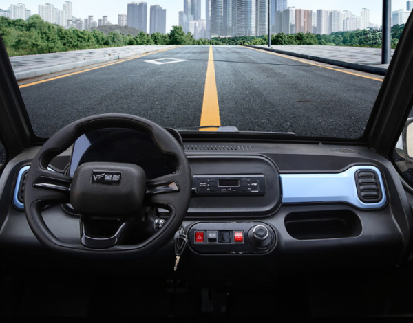 一万元小电跑4人座