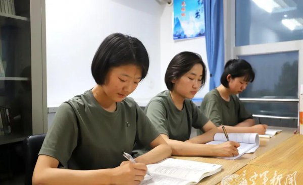 读士官学校的好处与坏处