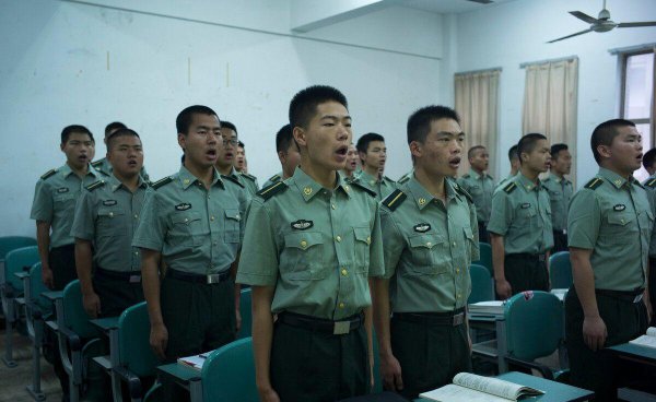 读士官学校的好处与坏处