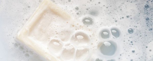 鞋子里面长霉斑怎么洗掉