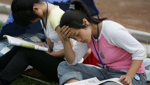 高考三百分能上什么专科学校