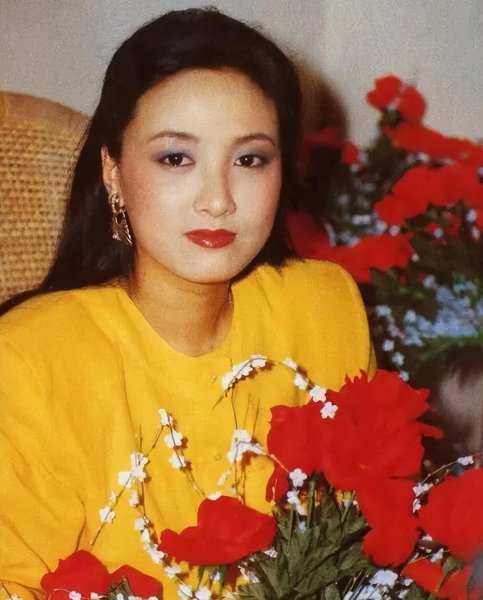 邓婕简介及个人资料