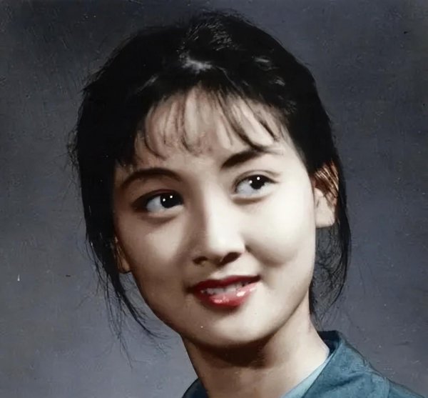 邓婕简介及个人资料