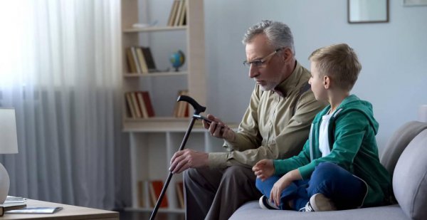 老年机哪个牌子质量好待机时间长