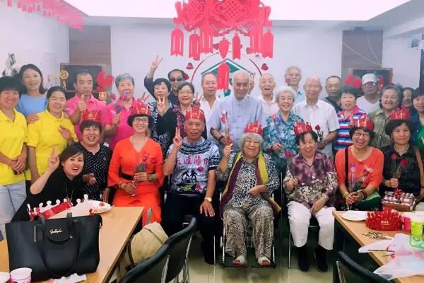 老人过生日提前推后讲究