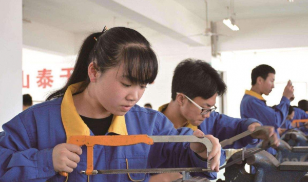 职高和高职的区别在哪