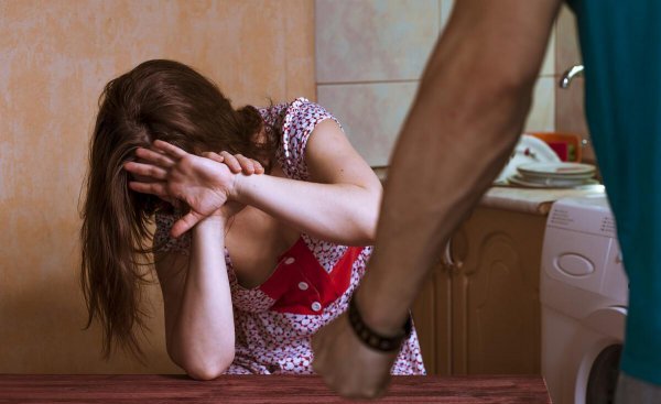 打女人的男人是什么样的人