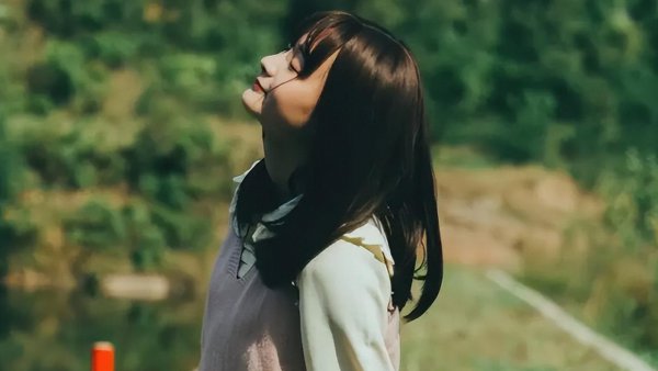 分手后互相还爱着的表现