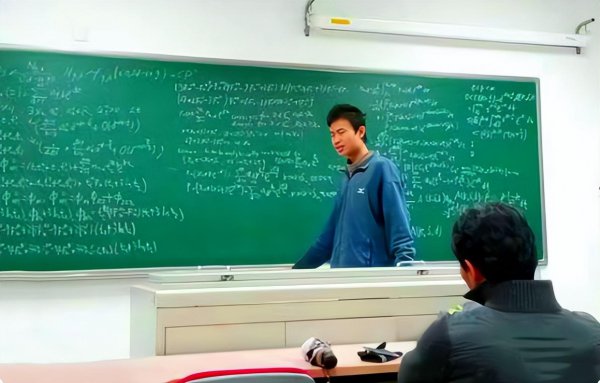 北大韦神的助理教授是什么职称