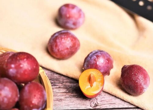 西梅好吃吗 新鲜西梅什么味道