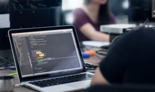 看电脑时间长了眼睛疼怎么办 看电脑时间长了眼睛疼正确处理