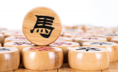 象棋中马的走法规则 马为什么走的是日字的原理