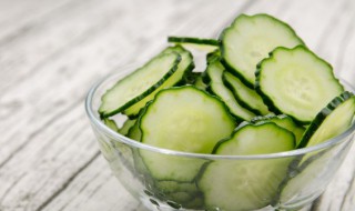 梨和黄瓜可以一起吃吗 梨和黄瓜一起食用好吗