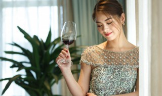 红酒礼仪注意事项有哪些 喝红酒的礼仪都有哪些