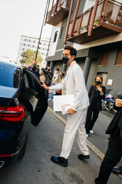 男生屁股大怎么穿搭