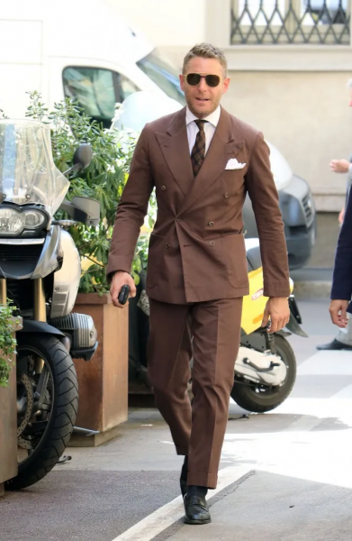 男生屁股大怎么穿搭