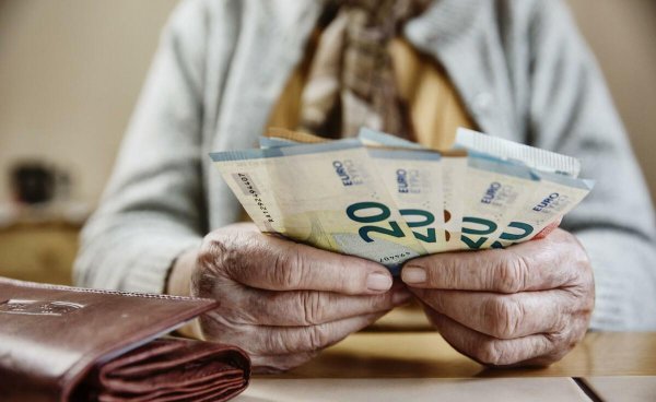 40年工龄60岁退休工资是多少钱