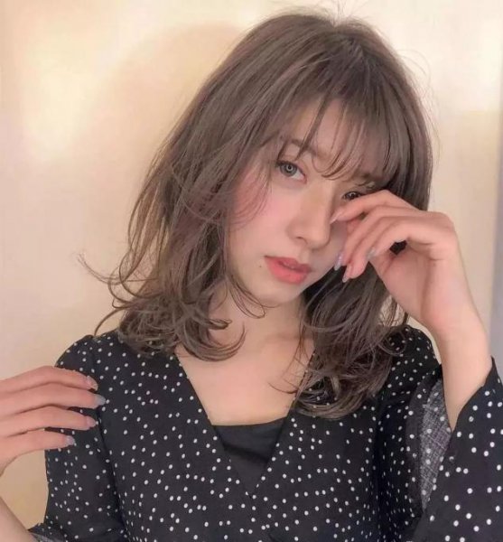 30一40岁女人减龄发型短发