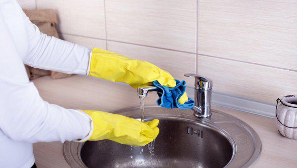 墙壁发霉怎么处理