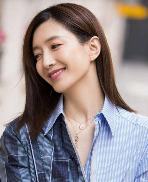 40岁女人最有气质发型