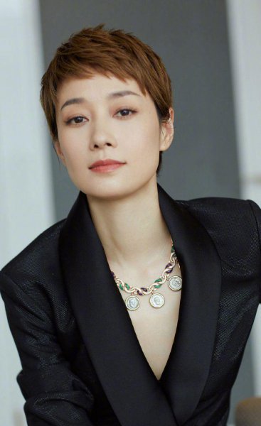 40岁女人最有气质发型