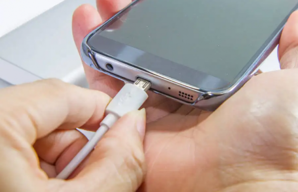 手机电池能用几年