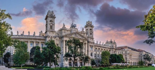 比较容易移民的国家排名