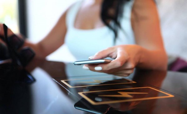 苹果手机充不满电是怎么回事