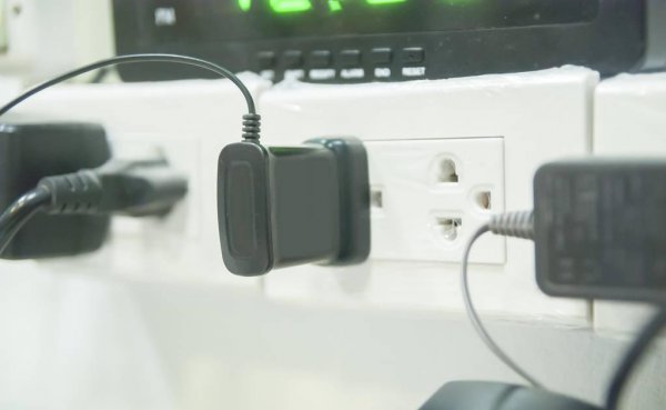 苹果手机充不满电是怎么回事