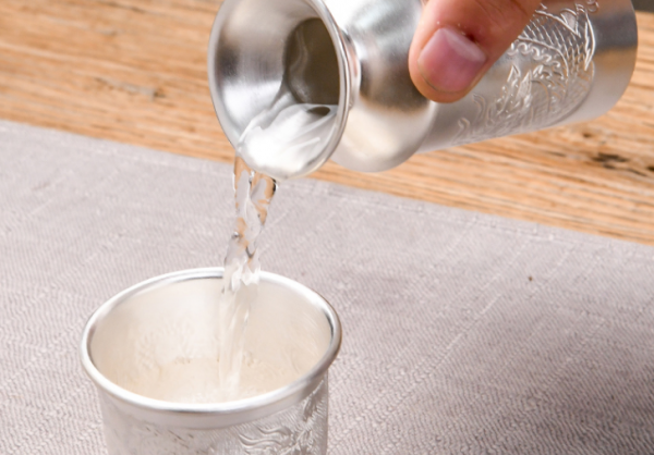 白酒开盖2年后还能喝吗